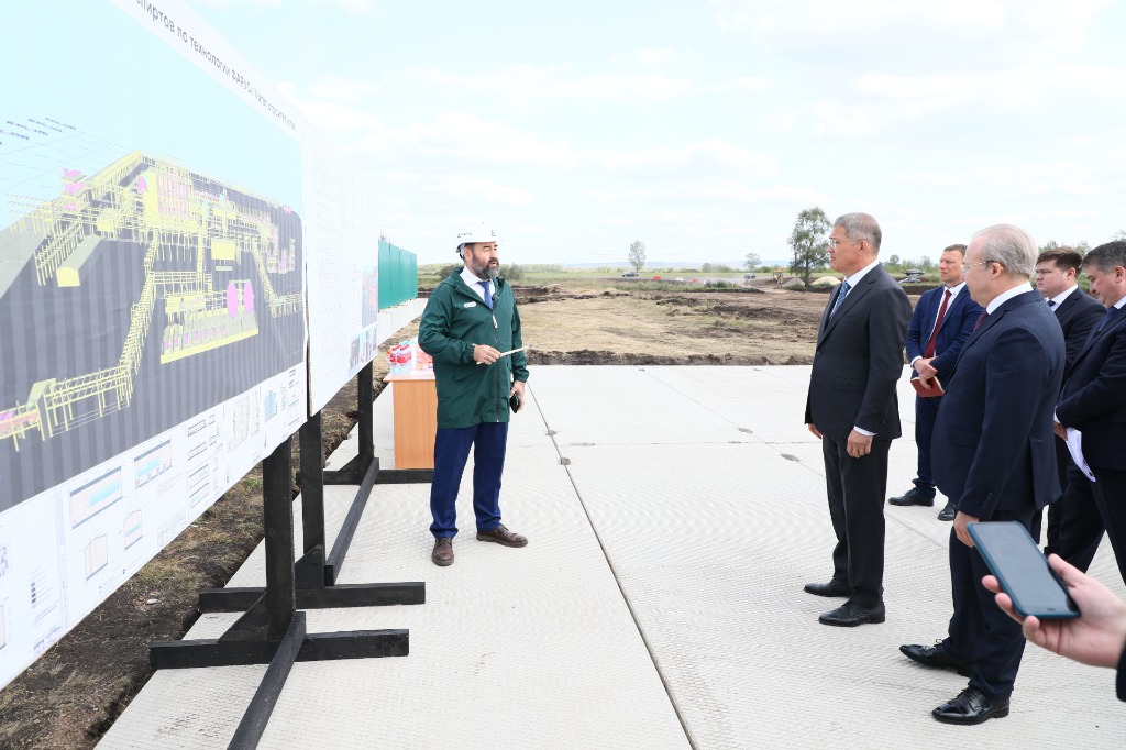 THE HEAD OF BASHKORTOSTAN HIGHLY APPRECIATED THE DYNAMICS OF THE IMPLEMENTATION OF INVESTMENT PROJECTS IN THE SEZ “ALGA”